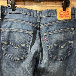 listing-status-banner